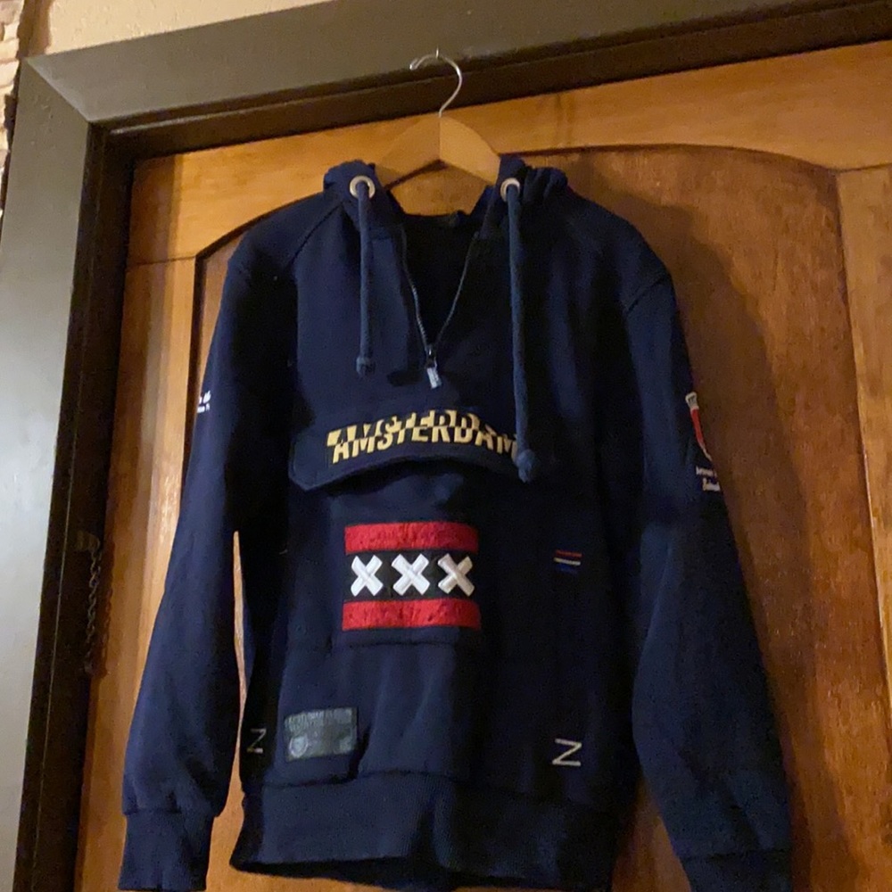 Winter Very Cold Wheather Sweater Hoodie XS but fits S to M